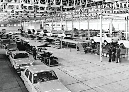 پیشینه نیم قرن صنعت خودرو ایران + اینفوگرافی