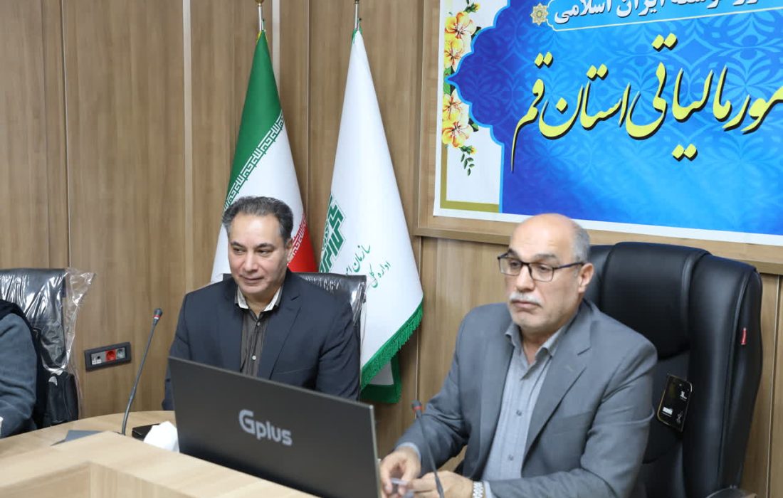 برگزاری نشست خبری اداره کل امور مالیاتی استان قم و رونمایی از لباس تیم فوتسال بانوان