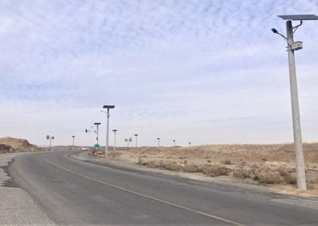 نصب سامانه روشنایی با منبع تغذیه سلول خورشیدی