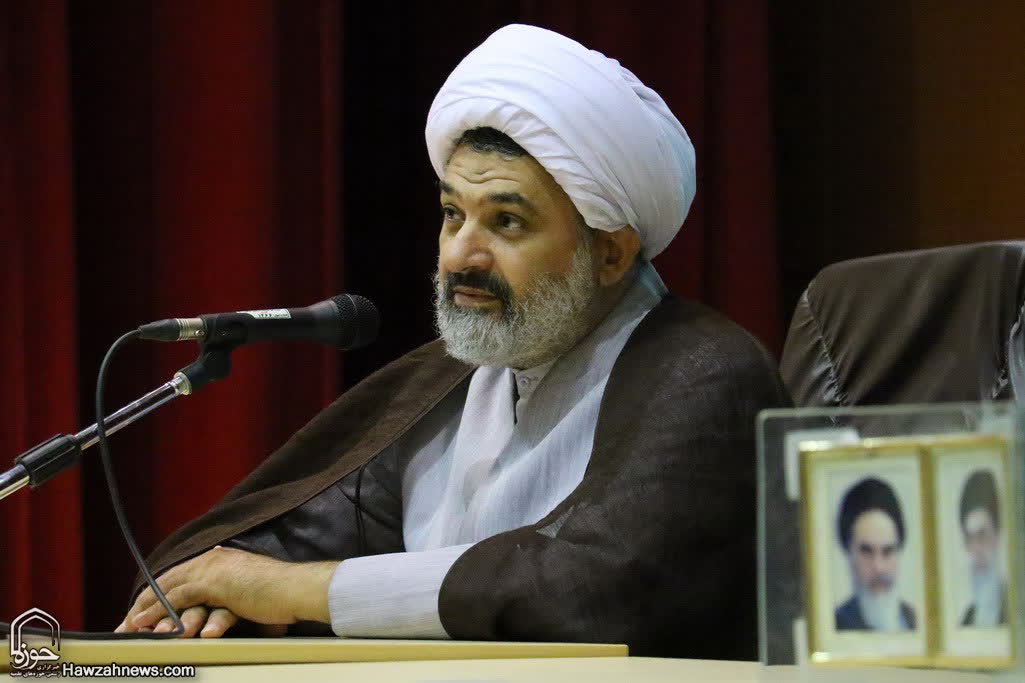 اجرای ۱۳۰ برنامه ایام‌الله دهه فجر و شعبانیه در ۳۰ بقعه متبرکه قم/ برپایی موکب امامزادگان قم در جوار مسجد جمکران