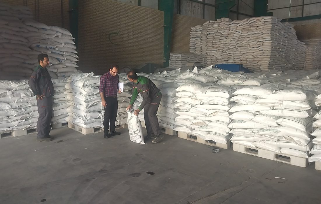 شرکت خدمات حمایتی کشاورزی قم برای تأمین کود کشت‌های پاییزه اعلام آمادگی کرد