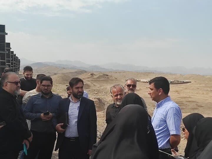 ۱۶۰۰ هکتار از مزارع خورشیدی قم وارد مدار تولید شد