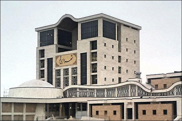 بازگشت پرابهام علی حاجی‌رضا به روابط عمومی شهرداری قم؛ در قم قحط‌الرجال است؟